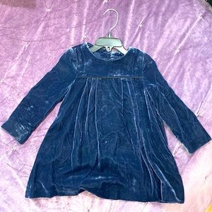 Burberry  Girls 2T Velour Blue Solid holiday dress with buttons on back